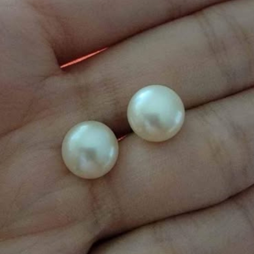Pearl Stud Earrings (Sterling Silver)